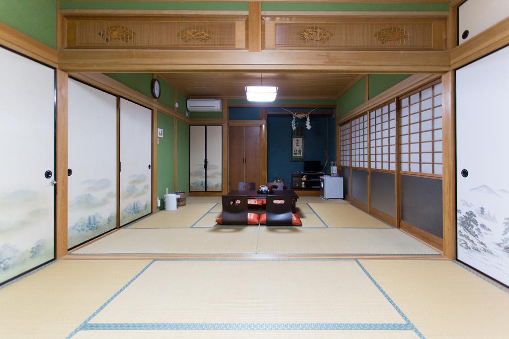 Minshuku Tenhou Hotel Takachiho Exterior photo