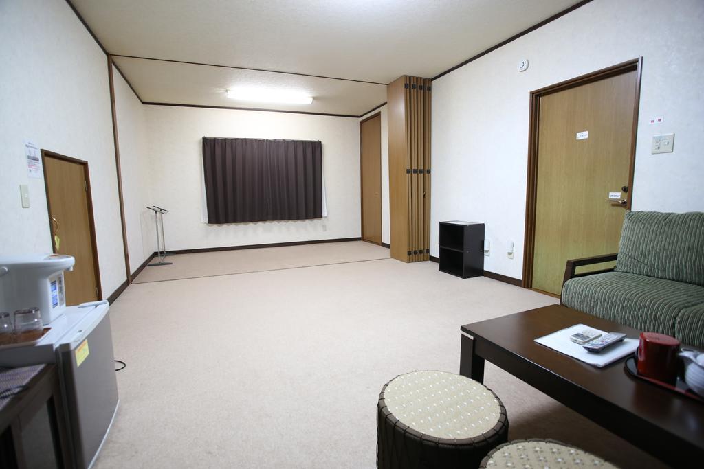 Minshuku Tenhou Hotel Takachiho Exterior photo